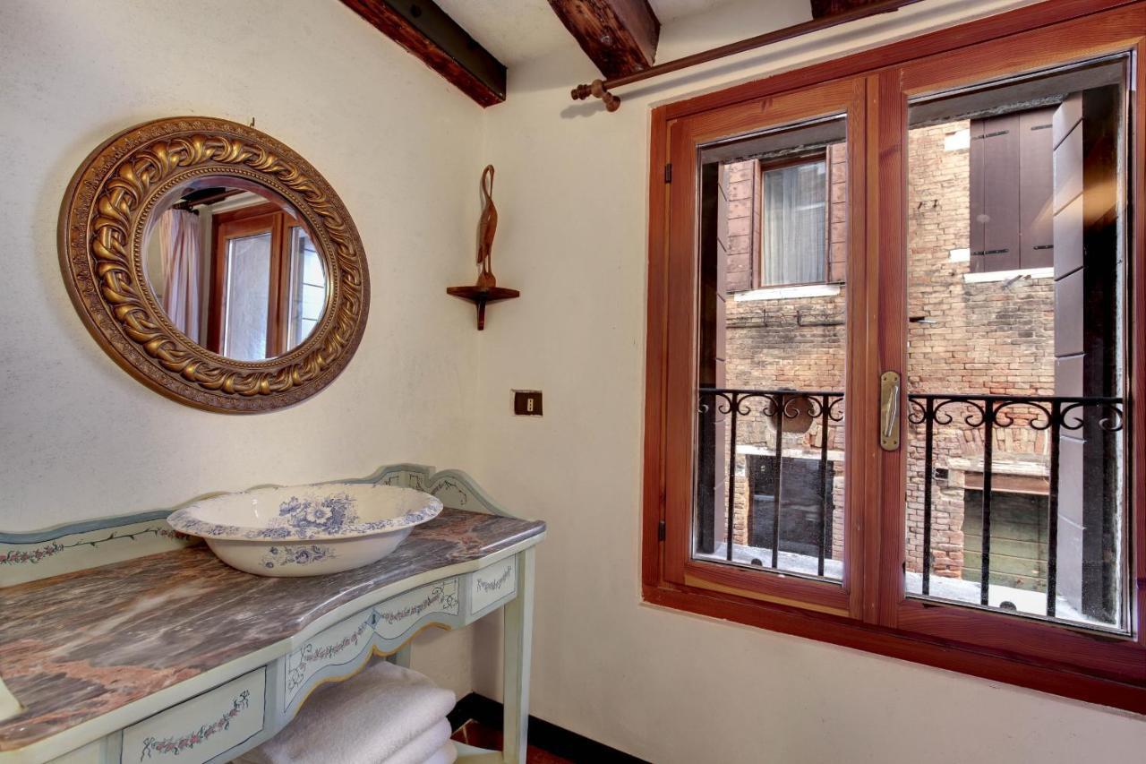 Canal View Suite In Rialto By Wonderful Italy Venecia Exterior foto